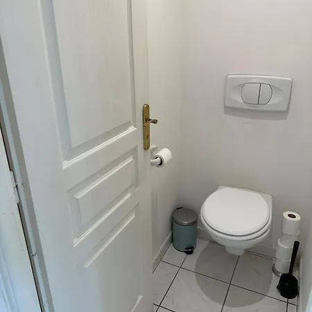 3p Terrace, With Air Conditioning And Center Within Walking Distance דירה *