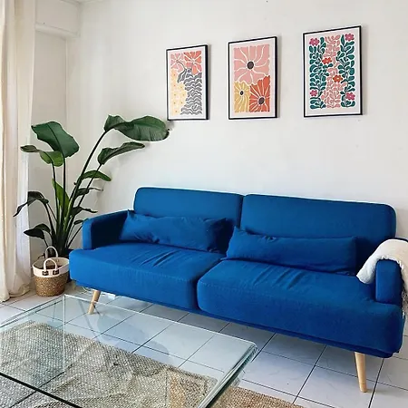 3p Terrace, With Air Conditioning And Center Within Walking Distance Daire Antibes