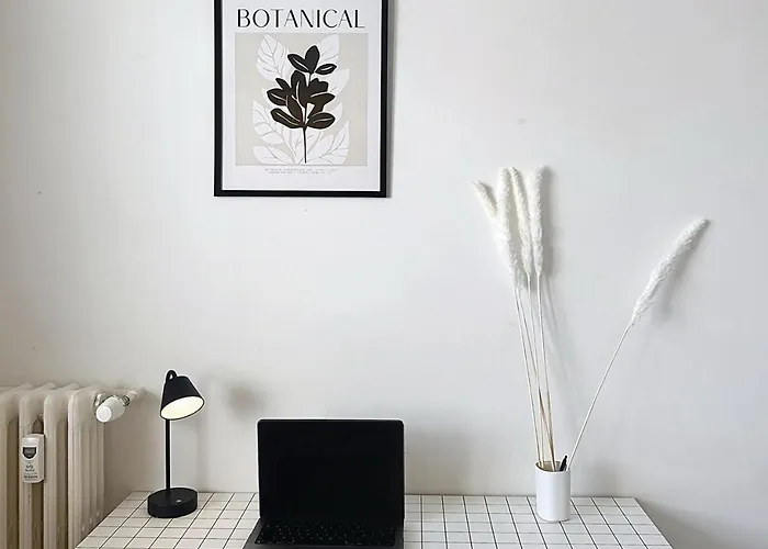 3p Terrace, With Air Conditioning And Center Within Walking Distance أنتيب