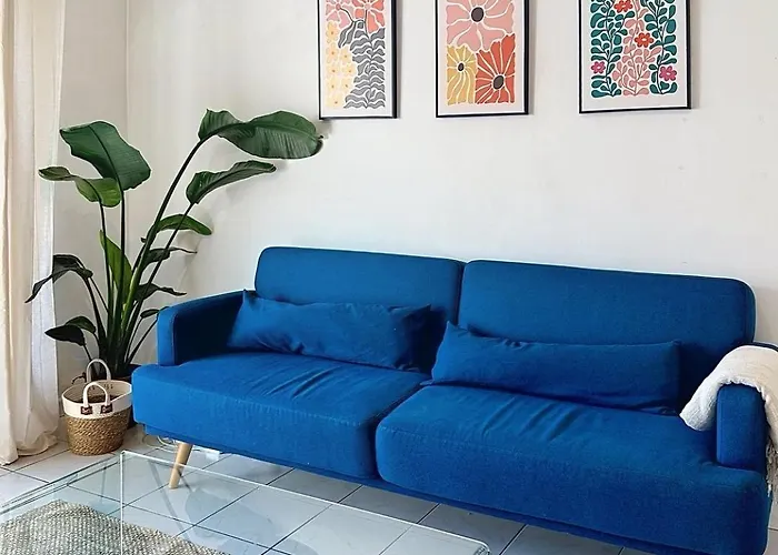 3p Terrace, With Air Conditioning And Center Within Walking Distance شقة أنتيب