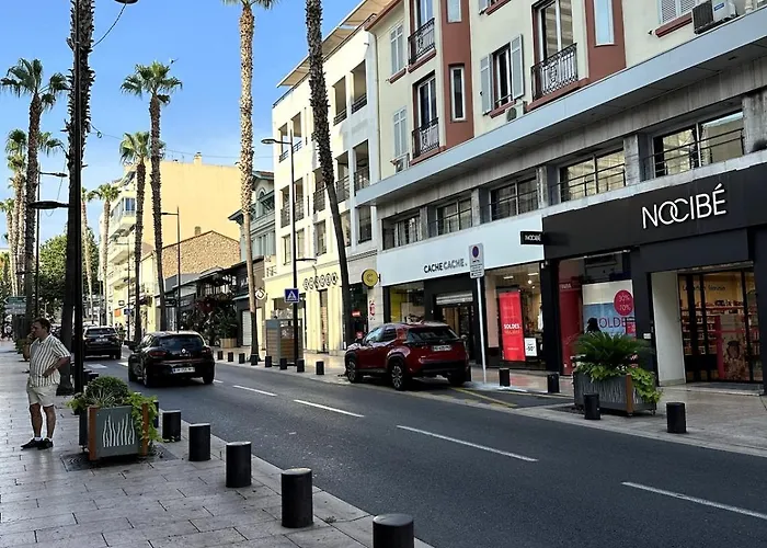 3p Terrace, With Air Conditioning And Center Within Walking Distance *